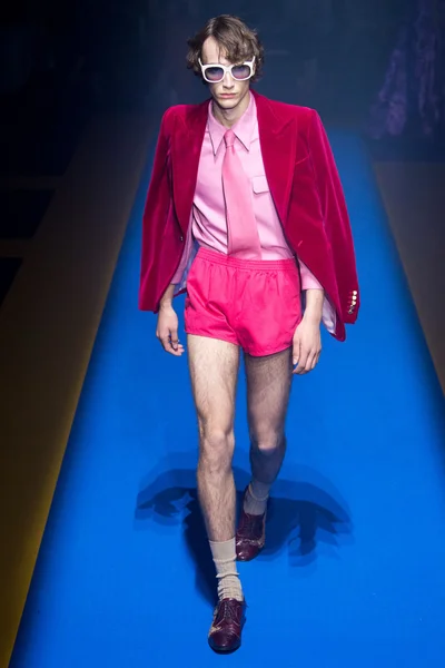Look 67